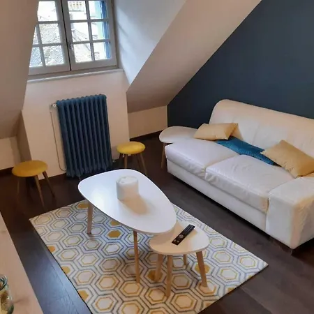 De 2 Chambres A Vic-sur-Cere
