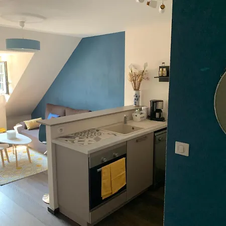 Apartment De 2 Chambres A Vic-sur-Cere